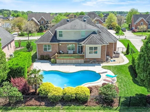 1820 Beauty Way, Virginia Beach, VA 23456