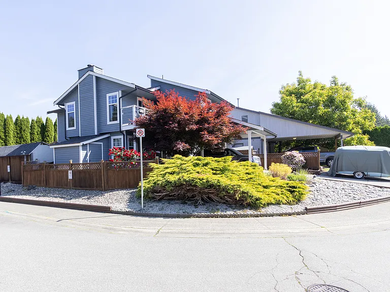 21573 Cherrington Ave — Photo 1