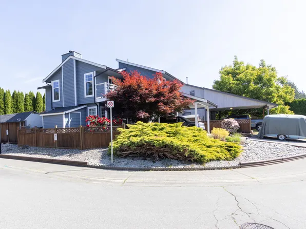 21573 Cherrington Ave, Maple Ridge, BC V2X 8R2