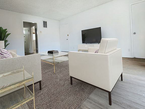 4th image of 1450 Brockton Ave APT 5