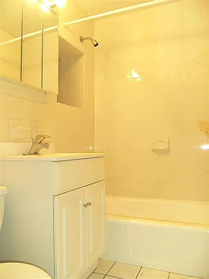 Rented by City Connections Realty | media 53