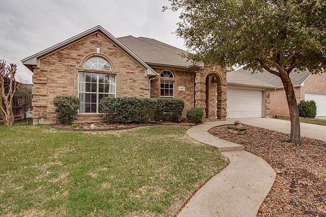 1st image of 1407 Lyra Ln