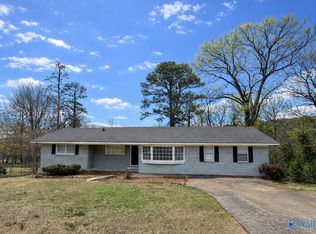 818 Bellevue Dr, Gadsden, AL 35904