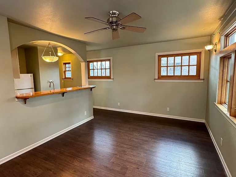 246 Jefferson Pl — Photo 7