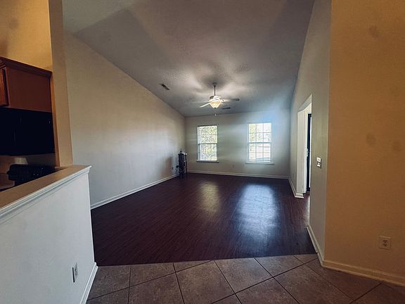 4th image of 112 Balsa Dr