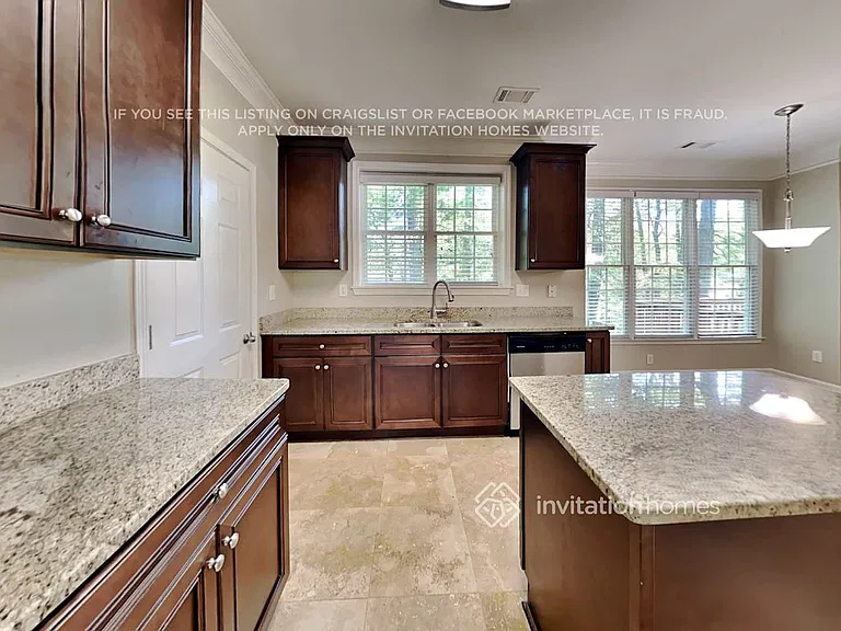 1613 Babbling Brook Cv — Photo 10