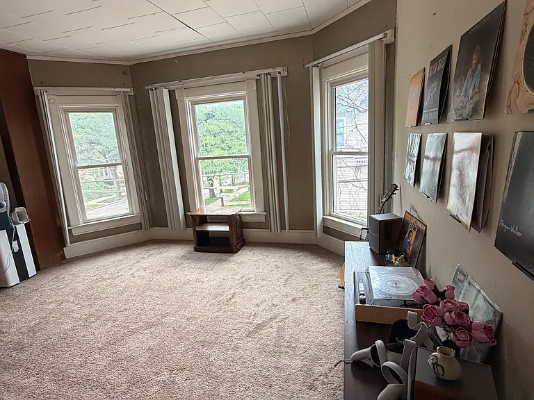 910 King St #910 — Photo 3
