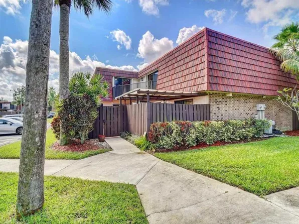 8282 Boca Rio Drive, Boca Raton, FL 33433