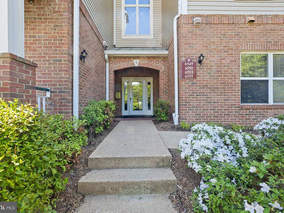 6551 Grange Ln #202