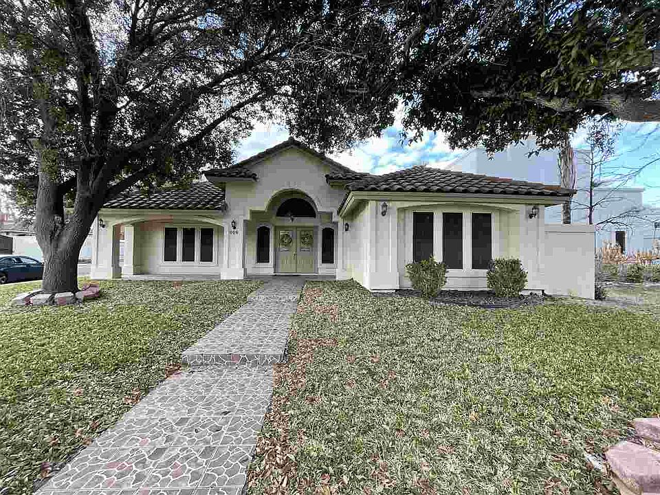 1st image of 406 Emerald Lake Dr