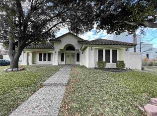 406 Emerald Lake Dr, Laredo, TX 78041