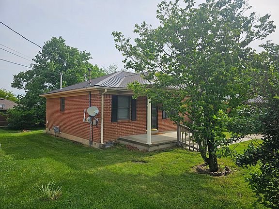 3rd image of 1123 Linden St