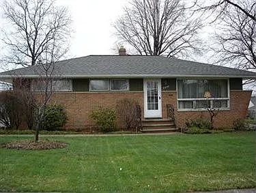 2976 Jeanne Dr photo 1