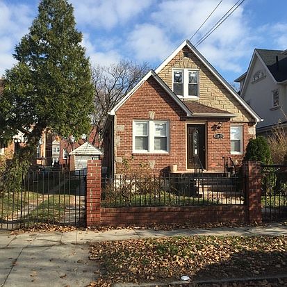 1st image of 122-39  196th Street #1fam