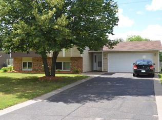 2705 94th Way N, Brooklyn Park, MN 55444