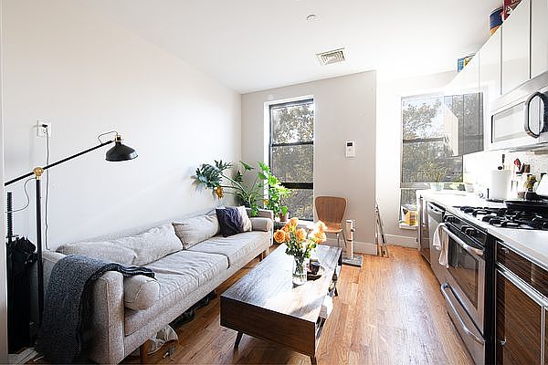 1st image of 365 Tompkins Ave APT 4F