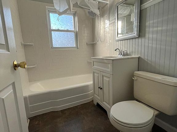 2nd image of 6832 Huron Ave