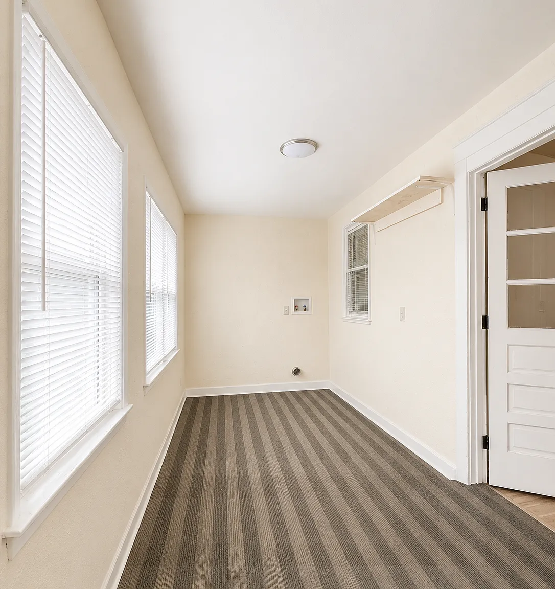 3 bed, 1100 sqft, $3,000 — Photo 3