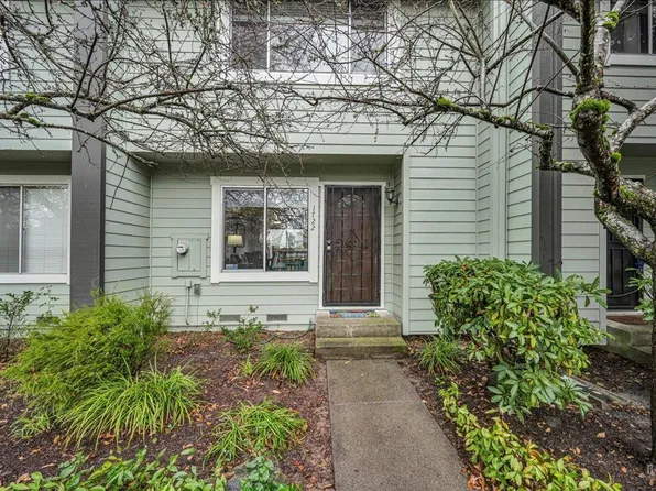 1722 Oldfield Way, Santa Rosa, CA 95401