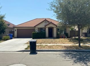 1369 W Burgundy Ct, Hanford, CA 93230