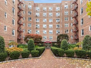 64-11 99th Street #3O4, Rego Park, NY 11374