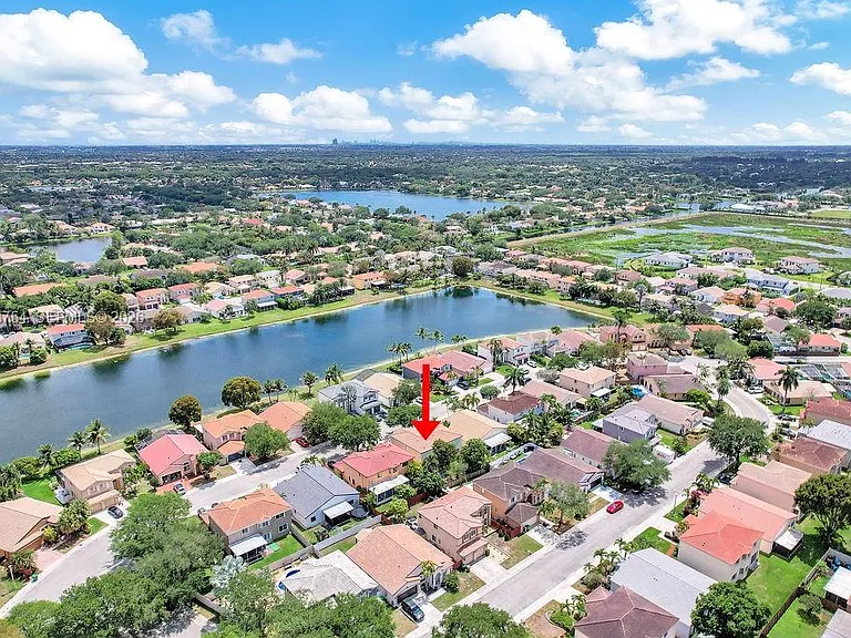 1623 E Harmony Lake Cir — Photo 34