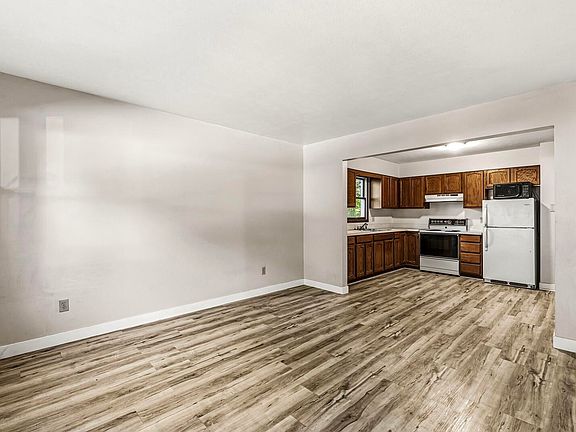 2nd image of 1728-C Manor Haus Ct #1