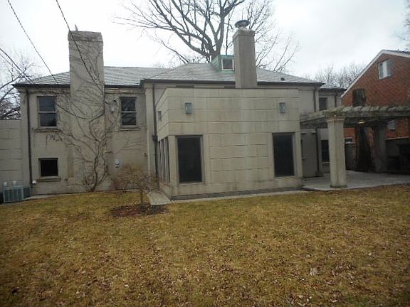 4th image of 6250 N Knox Ave
