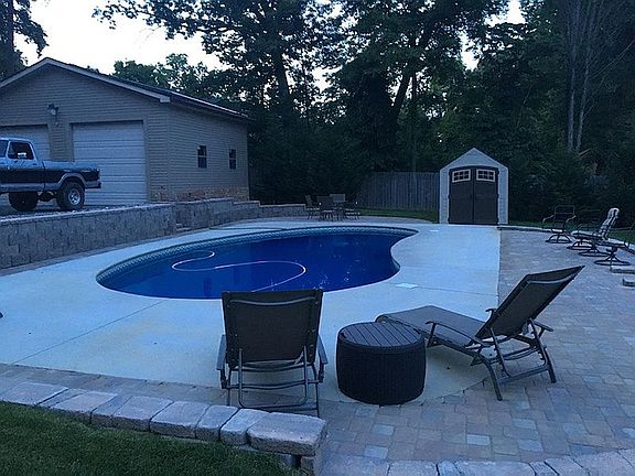 Gunite Saltwater Pool