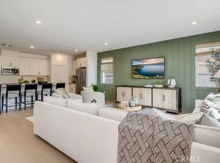 2383 Lionheart Dr, Perris, CA 92570