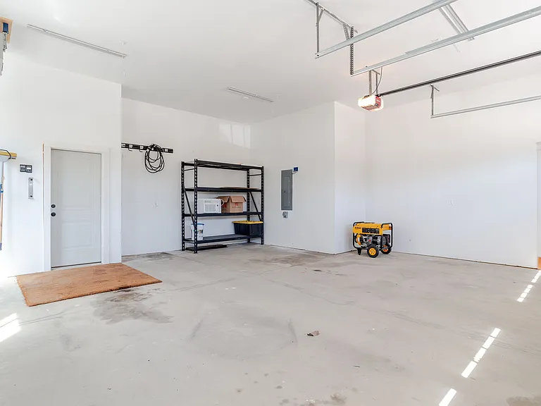 17 Greta Way #A — Photo 27