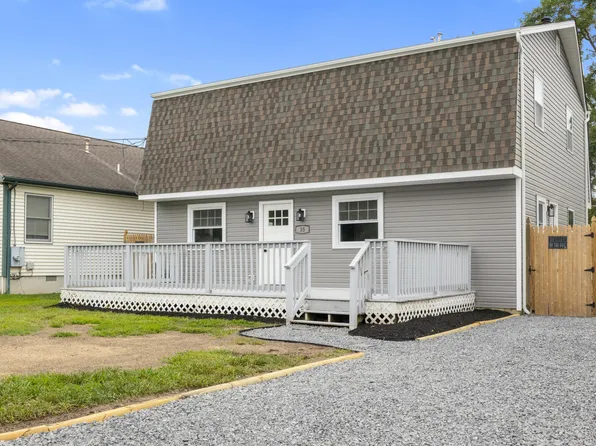 35 Locust Rd, Villas, NJ 08251