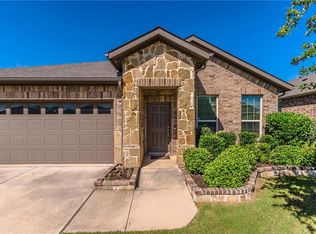9302 Moon River Dr, Arlington, TX 76002