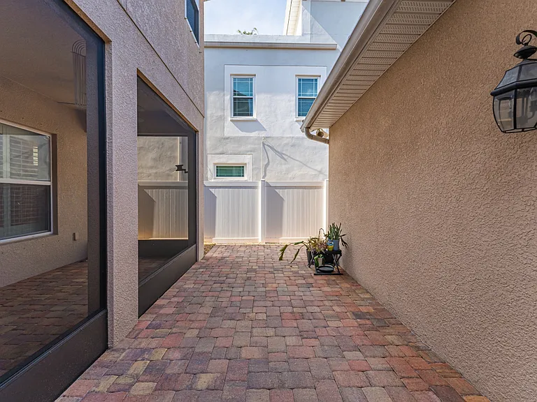 213 S Westland Ave #2 — Photo 44