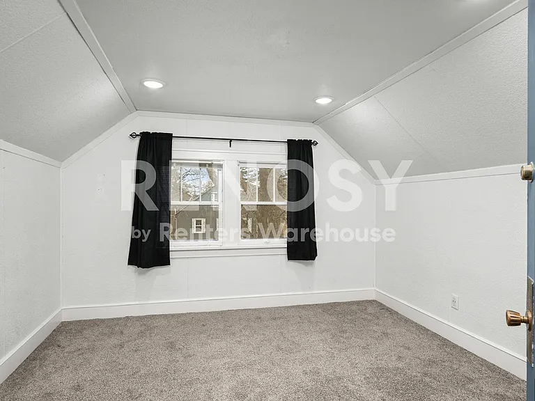 4100 Vera Cruz Ave N — Photo 35