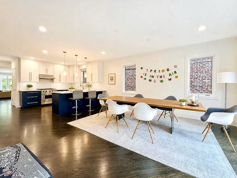4444 N Winchester Ave — Photo 10