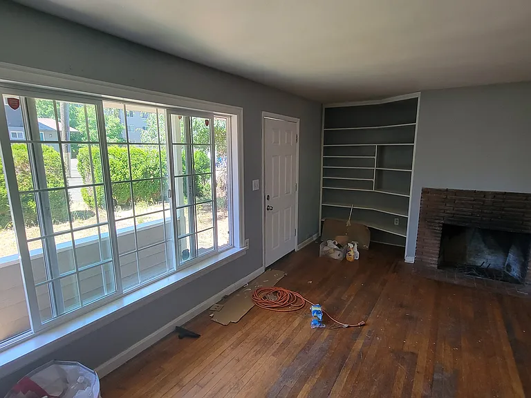 3480 3rd Ave SE — Photo 4