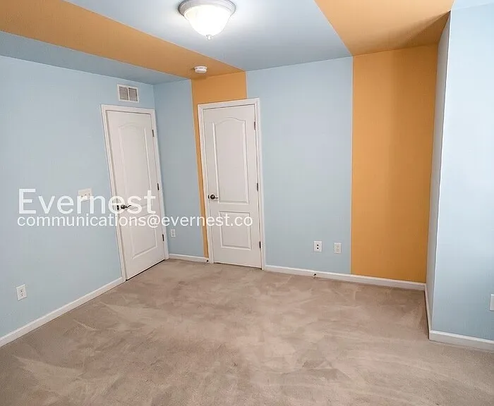 1735 Hudgins Farm Cir — Photo 10