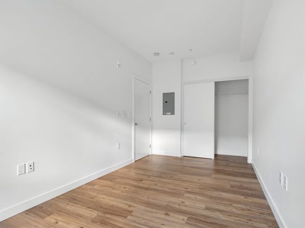 2 bedroom rental in Vancouver — photo 42