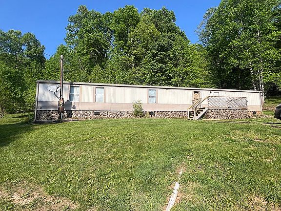 2nd image of 191 Bear Hollow Rd