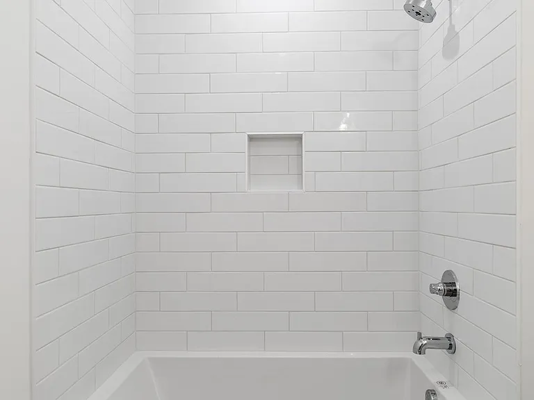 172 Leggo Ave — Photo 31