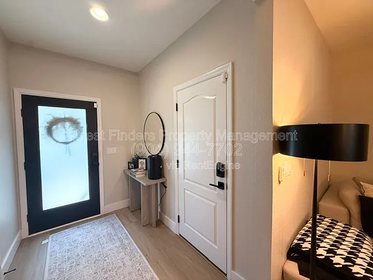 7039 Beauhaven Ct — Photo 2
