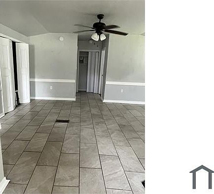 3rd image of 2424 Brookhaven Ct #B