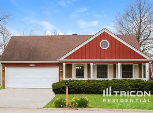 2836 Garden Dr, Lisle, IL 60532