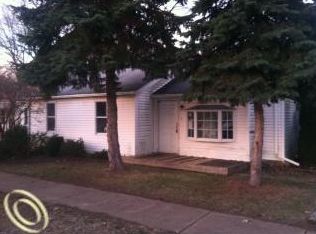 19445 Inkster Rd, Livonia, MI 48152