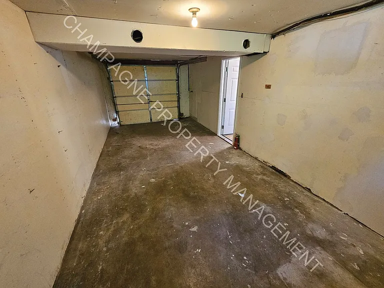 1307-1309 N Arrowhead Rdg — Photo 11