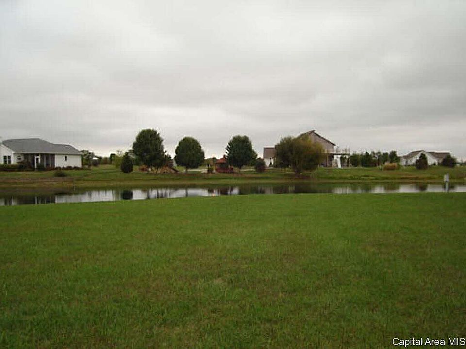 2nd image of 106 Lake Crest Point