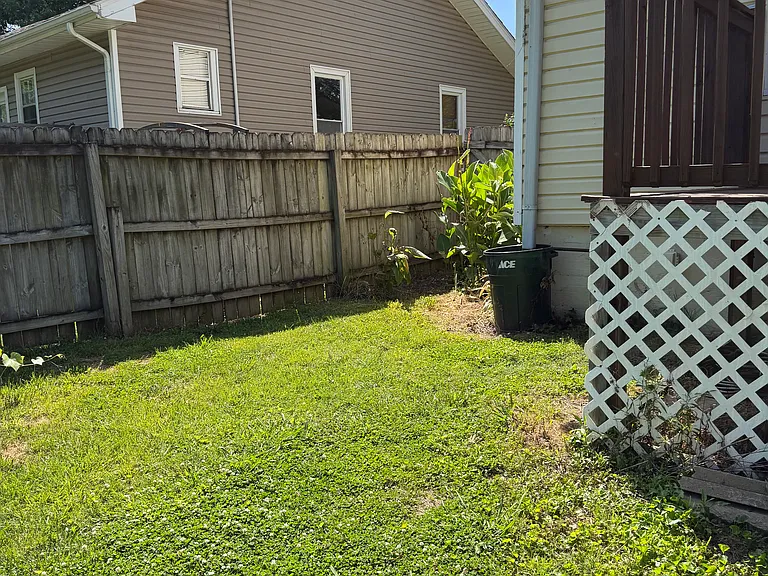 308 E Quincy Ave — Photo 23