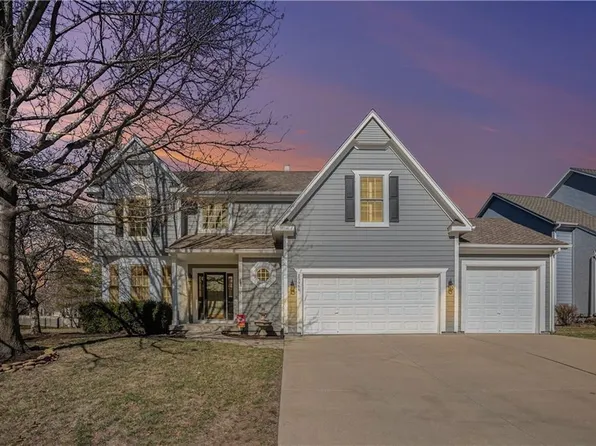 15964 W 160th Ter, Olathe, KS 66062