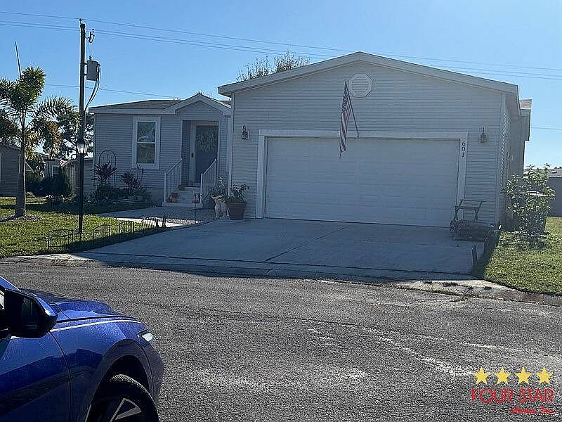 1st image of 601 Johnathans Cay